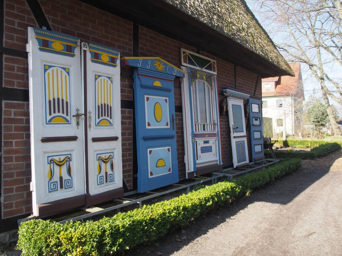 Heimatmuseum Zingst. Ausstellung Türen